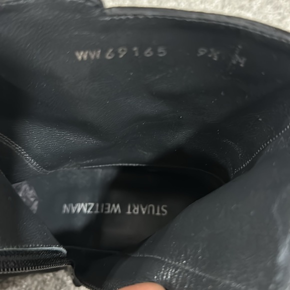 New In Box Stuart Weitzman Black Bootie Size 9.5 - Picture 7 of 8